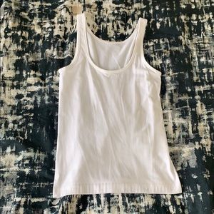 NWOT Lulu 🍋 white tank
